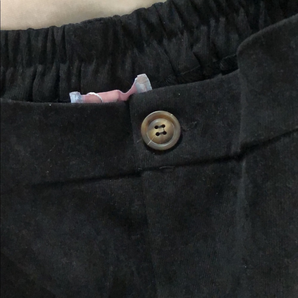 Black Ruffle Ready Shorts - Picture 7 of 7